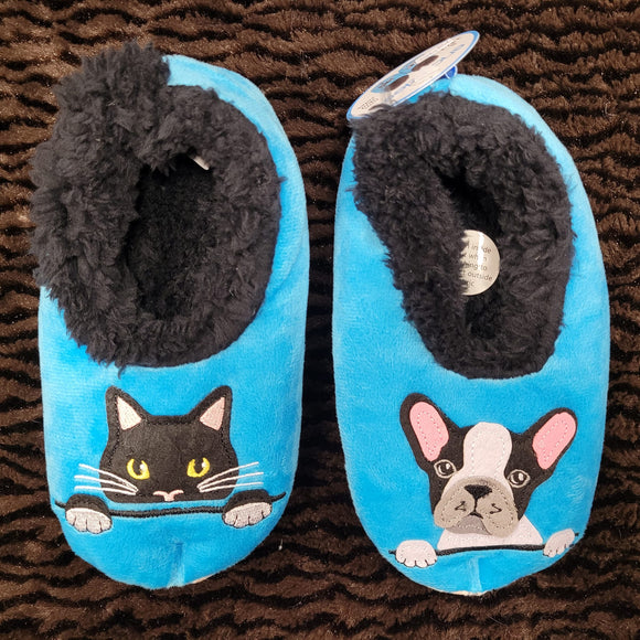 Kid's Cat & Dog Pairable Slipper > Snoozies in size 4/5 only
